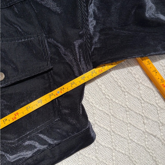 PrettyLittleThing Black Velvet Corduroy Bomber Jacket with Gold Accents - Picture 5 of 16